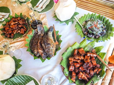 kamayan sa palaisdaan|Nice ambiance + good food = Happy family lunch .